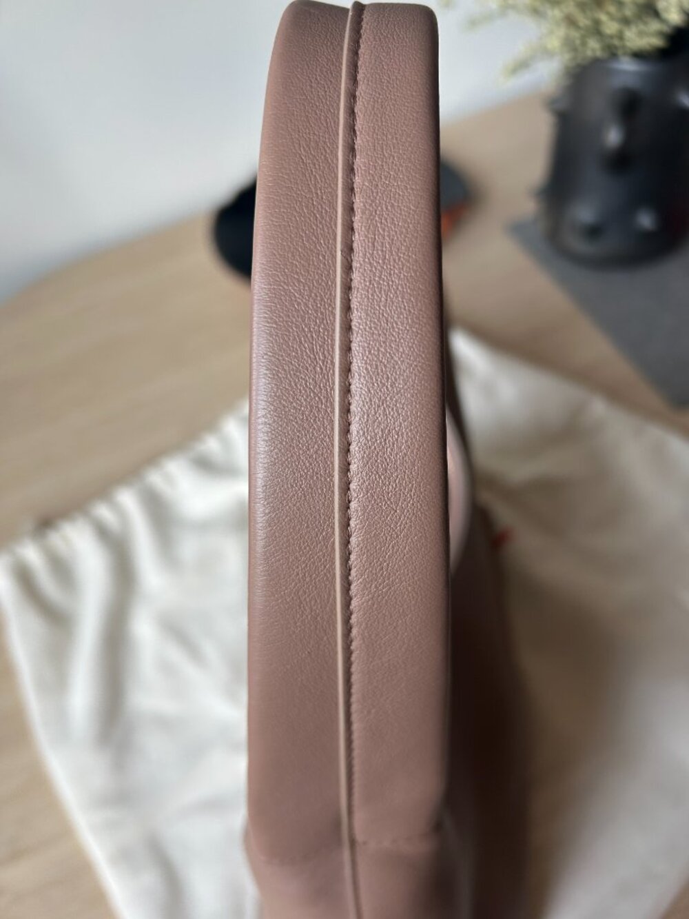 Mansur Gavriel / Candy Hobo / Biscotto / EUC - Picture 15 of 15